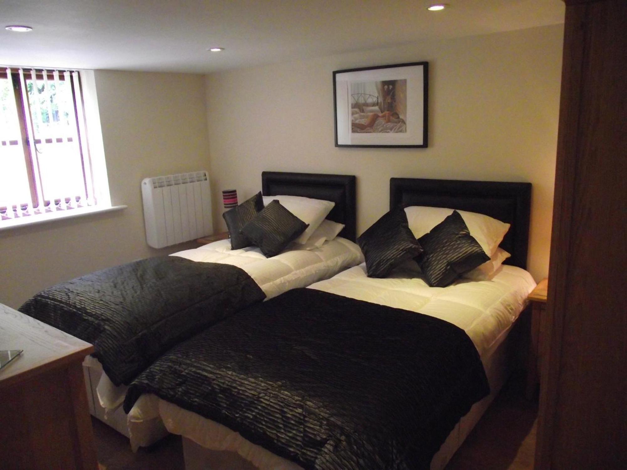 Carpenters Cottages Llanishen Extérieur photo